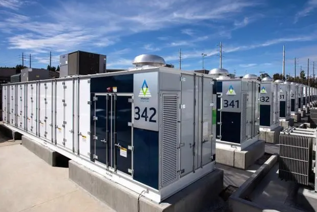 電力儲(chǔ)能技術(shù)崛起：應(yīng)對(duì)可再生能源挑戰(zhàn)，智能電網(wǎng)愿景成真