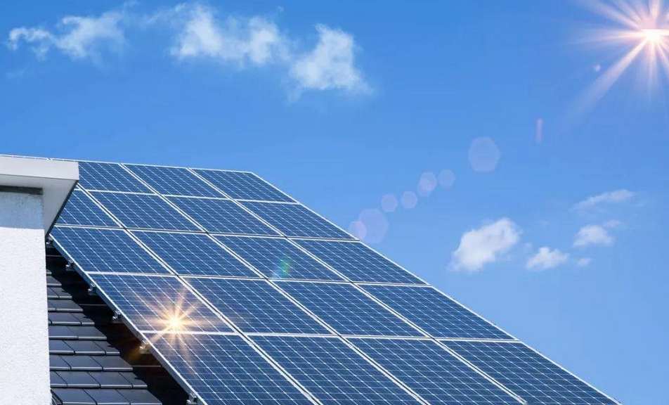 工業(yè)和信息化部等八部門(mén)關(guān)于加快傳統(tǒng)制造業(yè)轉(zhuǎn)型升級(jí)